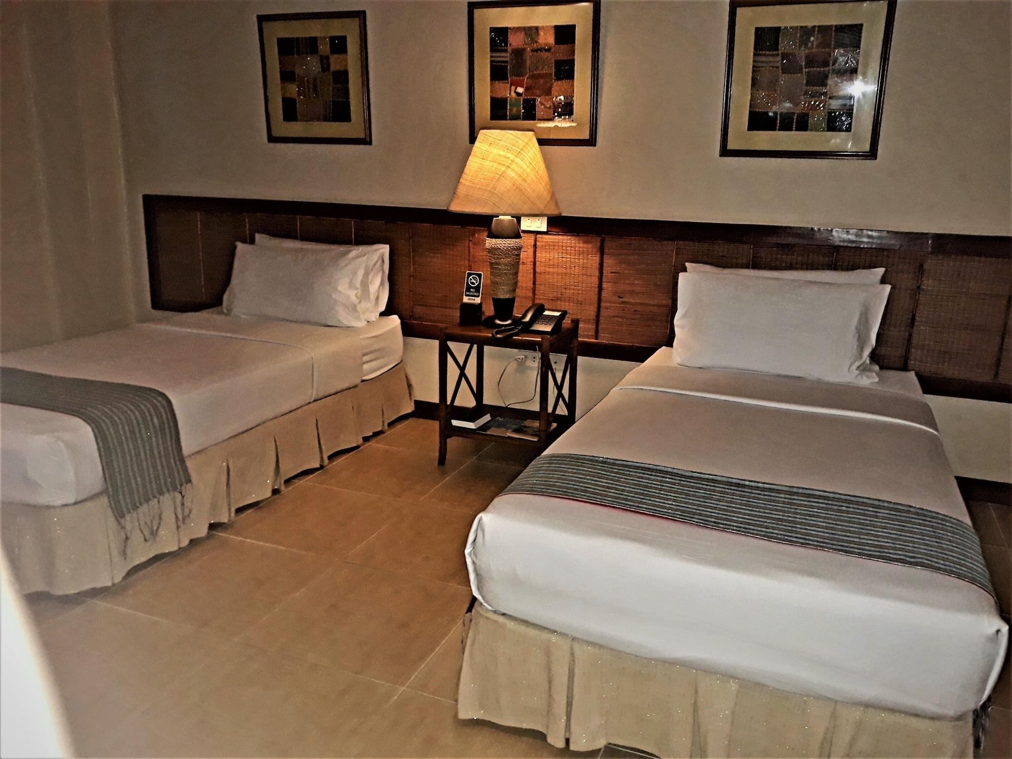 Java Hotel Laoag Buitenkant foto