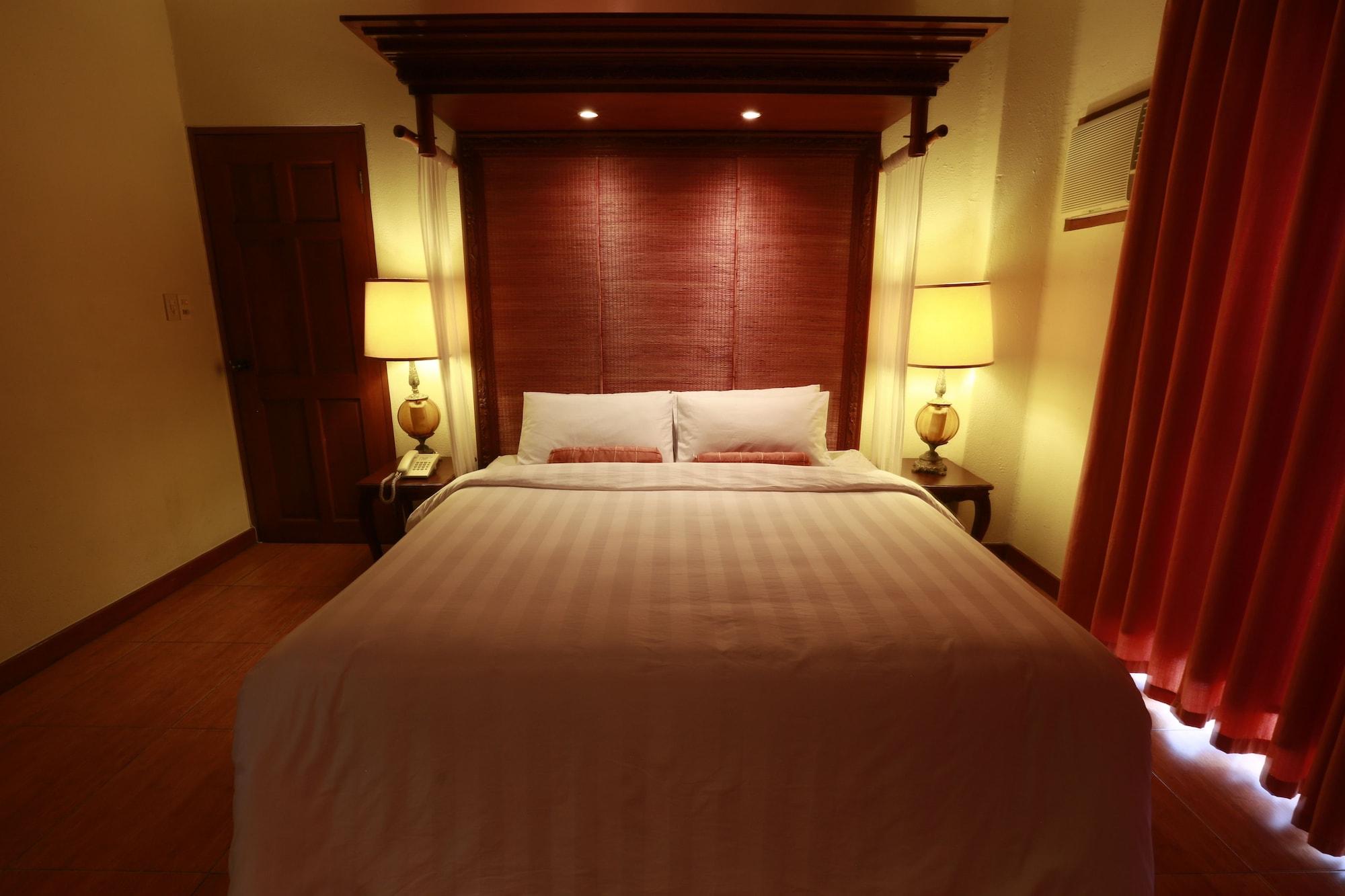 Java Hotel Laoag Buitenkant foto