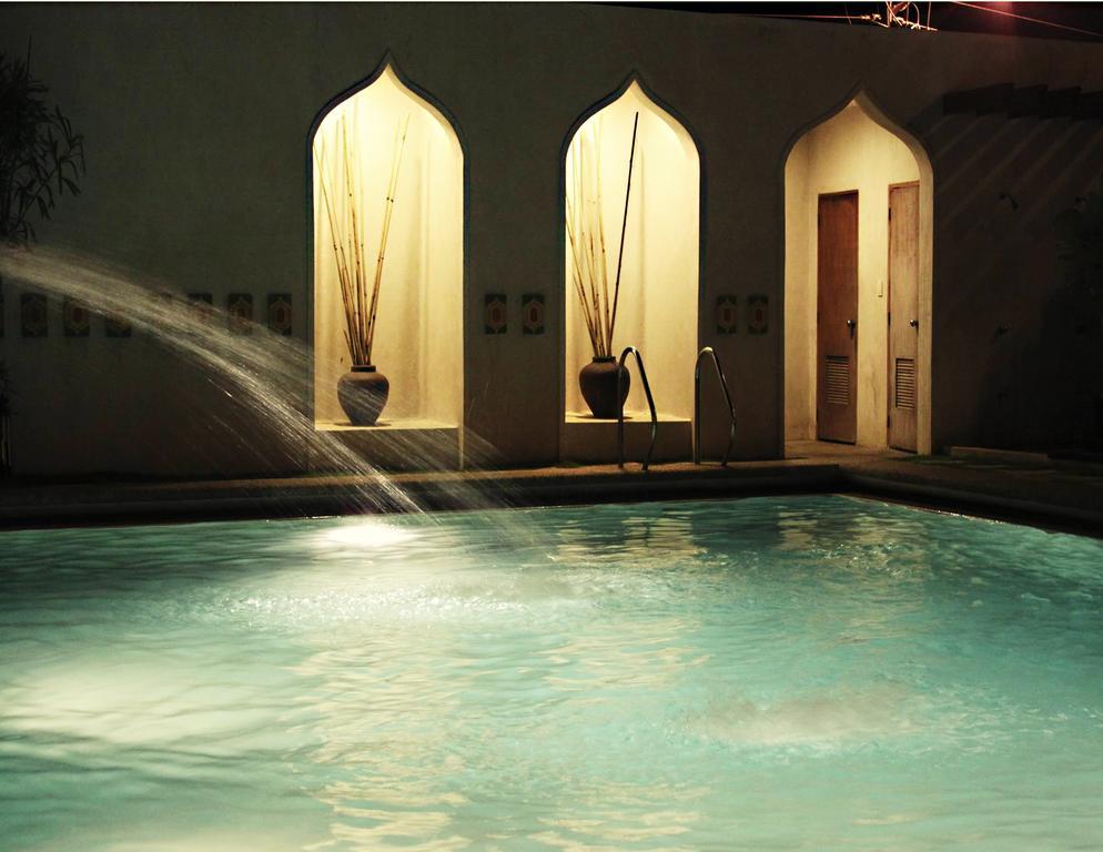 Java Hotel Laoag Buitenkant foto