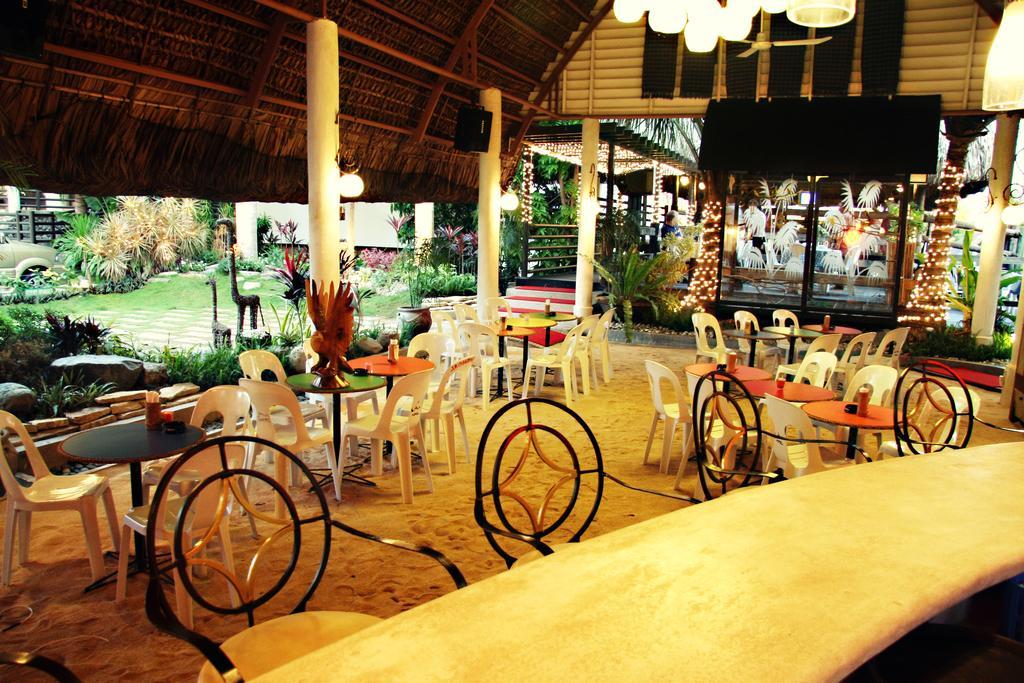 Java Hotel Laoag Buitenkant foto