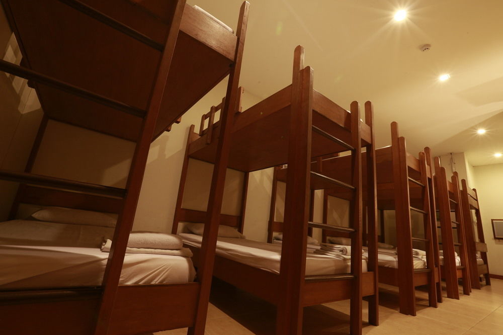 Java Hotel Laoag Buitenkant foto