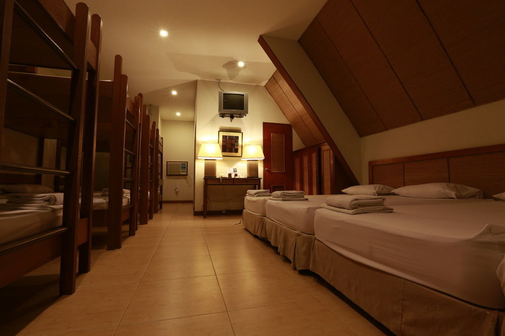 Java Hotel Laoag Buitenkant foto