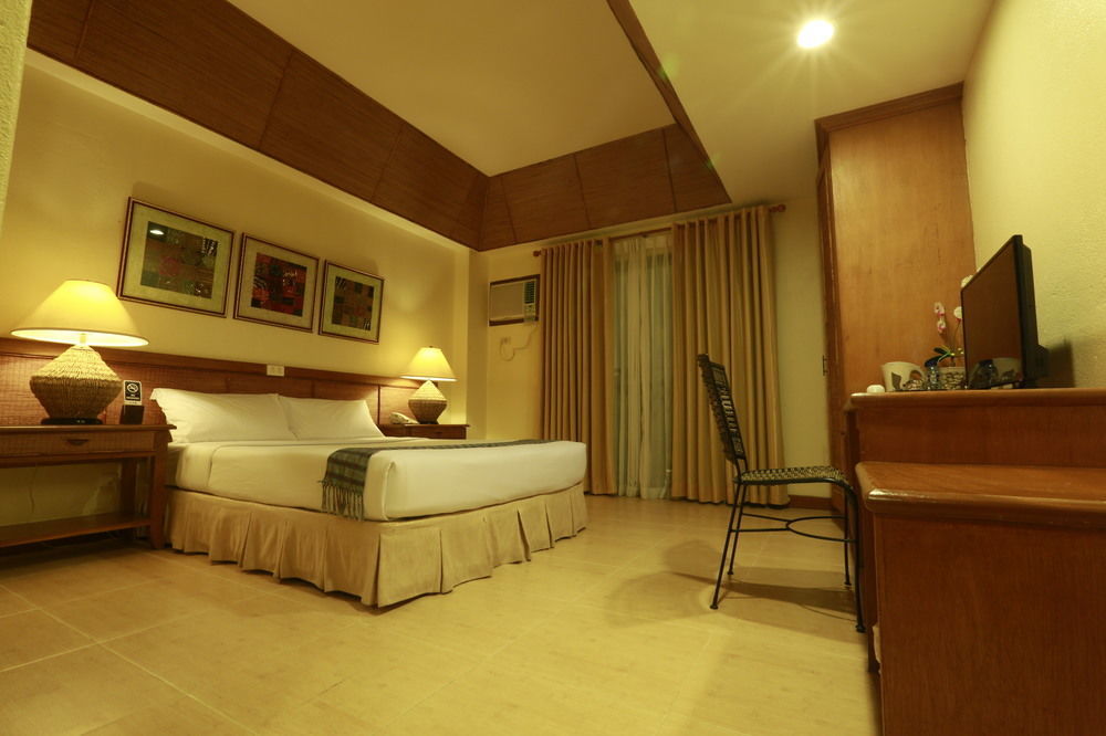 Java Hotel Laoag Buitenkant foto