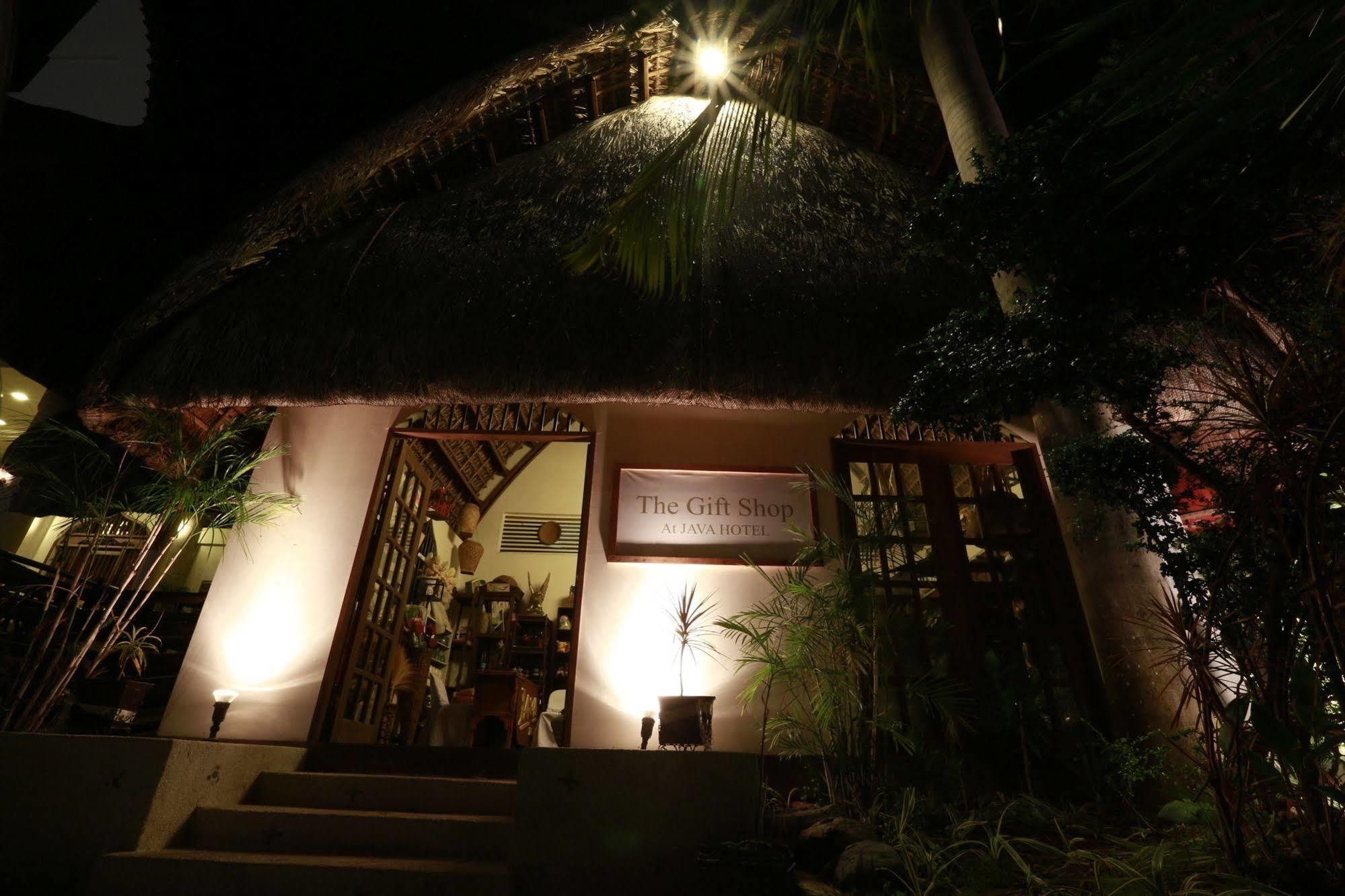 Java Hotel Laoag Buitenkant foto